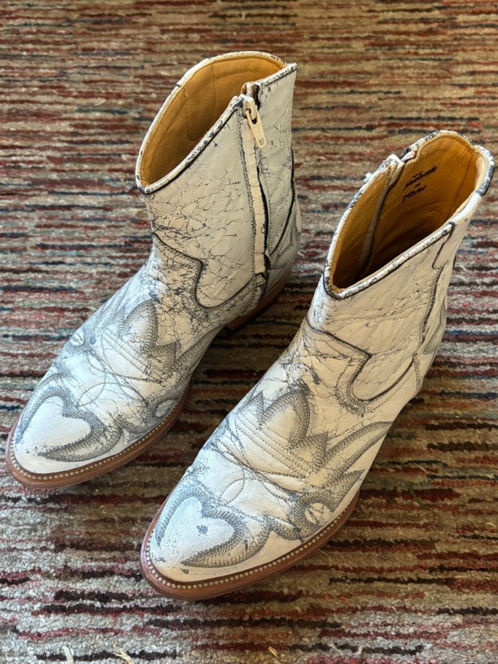 Unmarked Ankle Cowboy Boots in White/Gray Distressed Genuine Leather